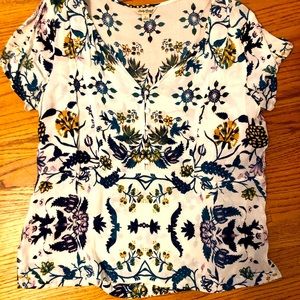 Floral short sleeve tunic.